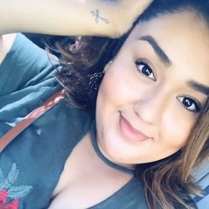 Meet your Posher, Paola